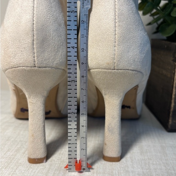 Express Cream Heeled Boots with Black Toe - Picture 6 of 7